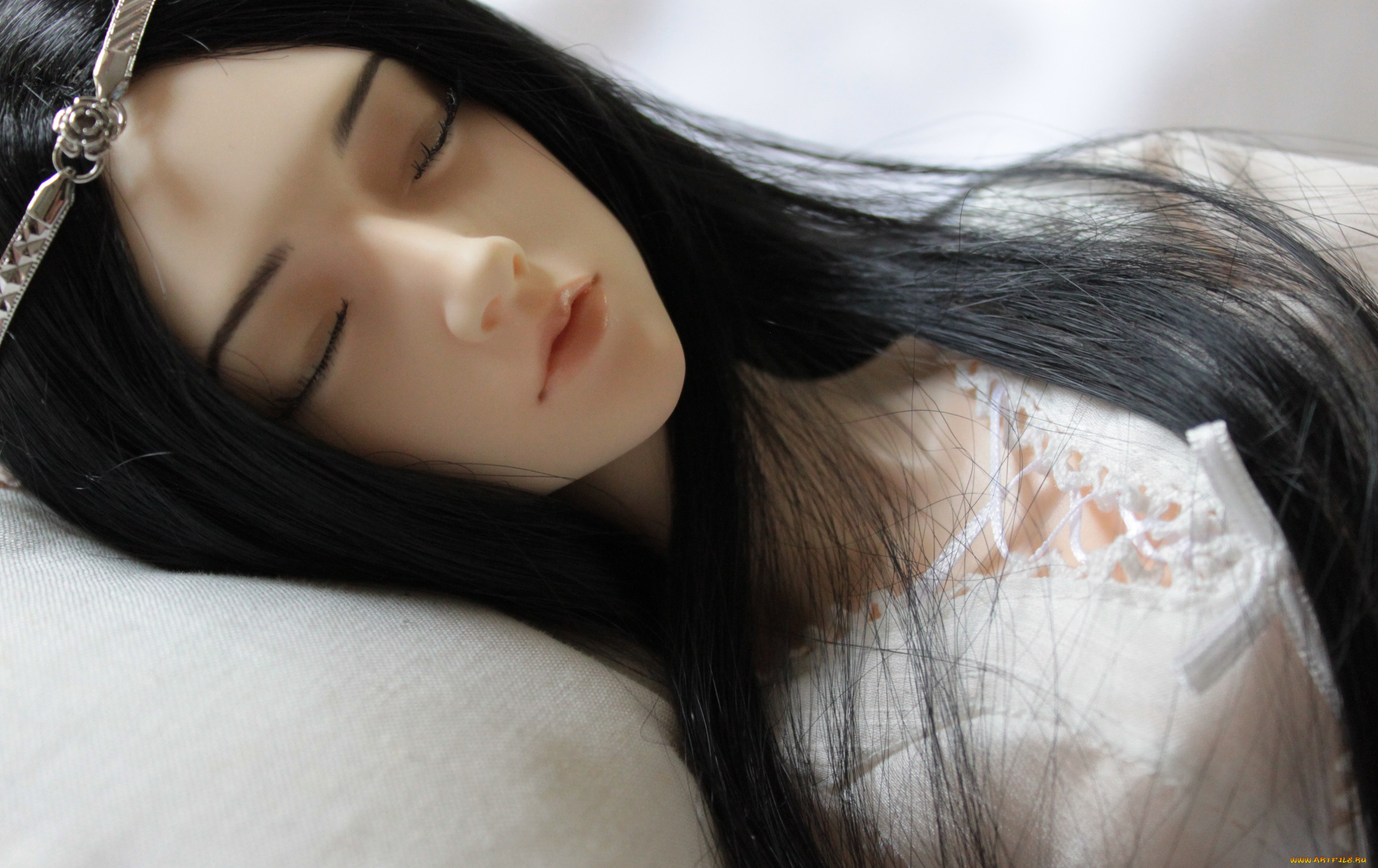 Японские спящие девушка. Японские шарнирные куклы. Фарфоровые куклы девушки. Красивая фарфоровая кукла девушка.